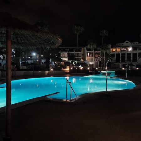 Luxury Bungalow Playa Roca Costa Teguise Bagian luar foto