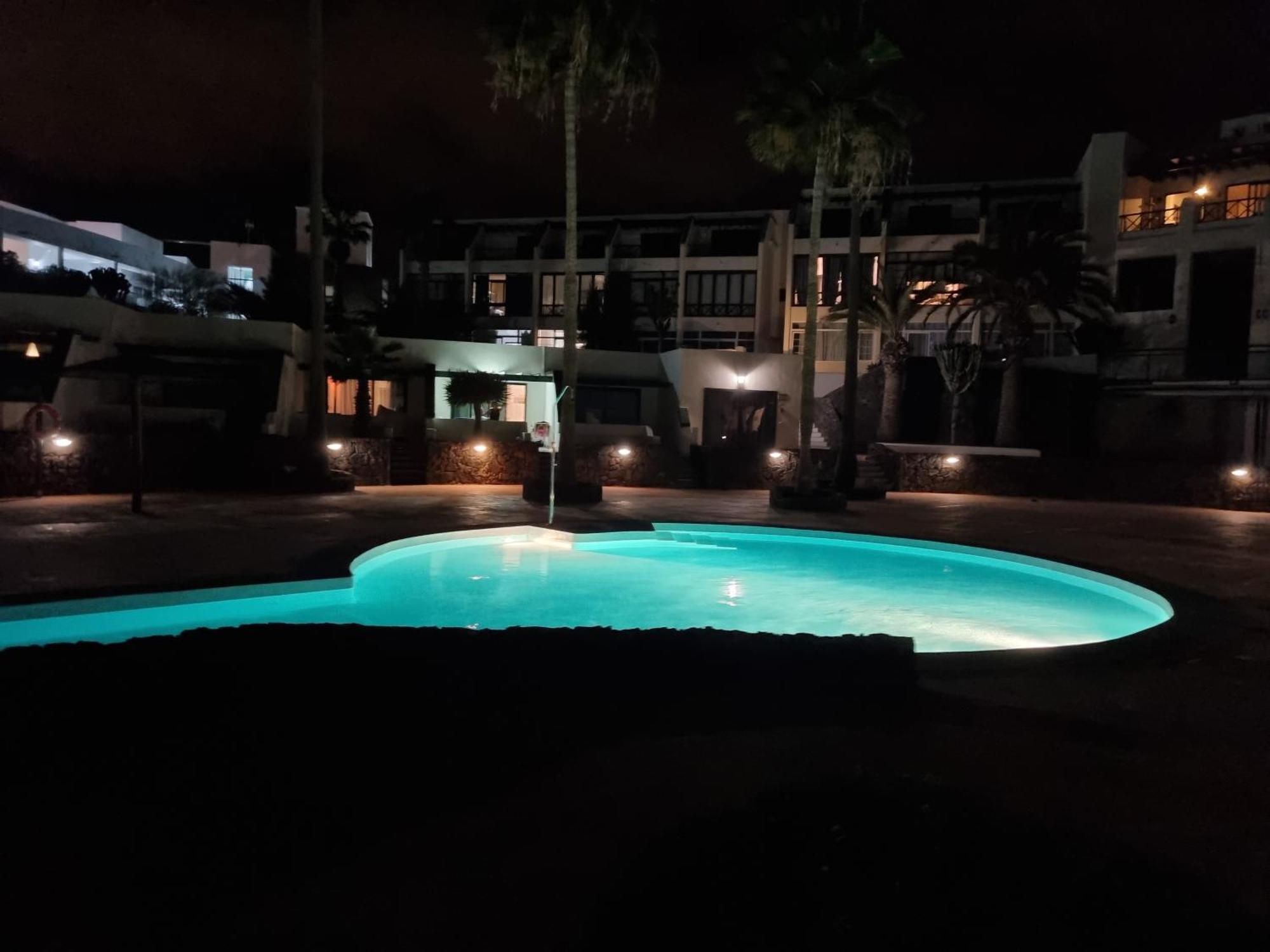 Luxury Bungalow Playa Roca Costa Teguise Bagian luar foto